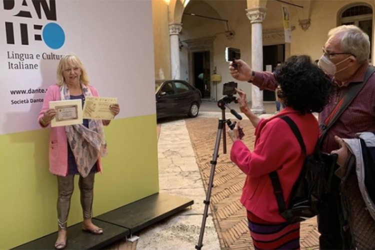 Srpskoj pjesnikinji uručene dvije prestižne nagrade u Rimu