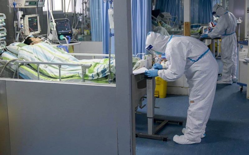 Od koronavirusa umrlo 80 ljudi, stranci čekaju evakuaciju iz Kine