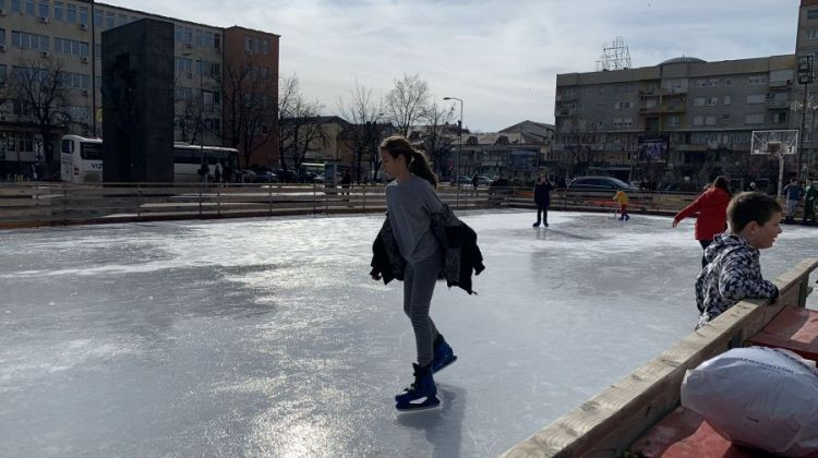 Počelo sa radom klizalište u Bijeljini