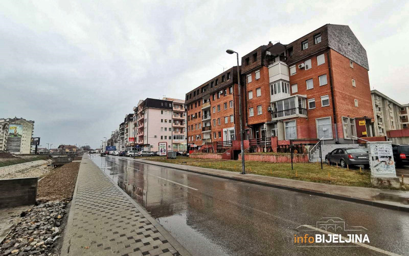 BIJELJINA DOBIJA JOŠ JEDNU JEDNOSMJERNU ULICU Izmjena režima saobraćaja uz kanal “Dašnica” /FOTO/