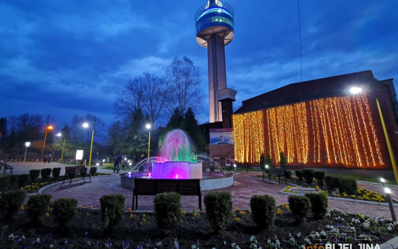 Ukraden automobil u Milićima