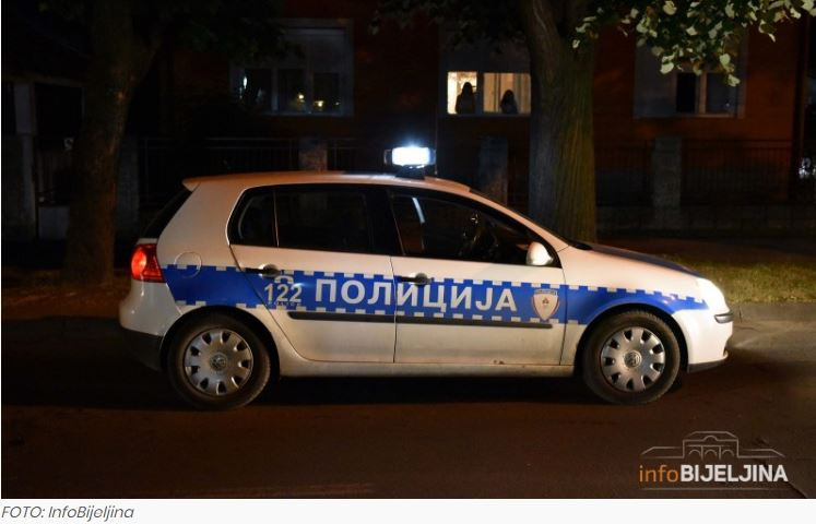 Bijeljina: Pijani vozač udario u stub ulične rasvjete