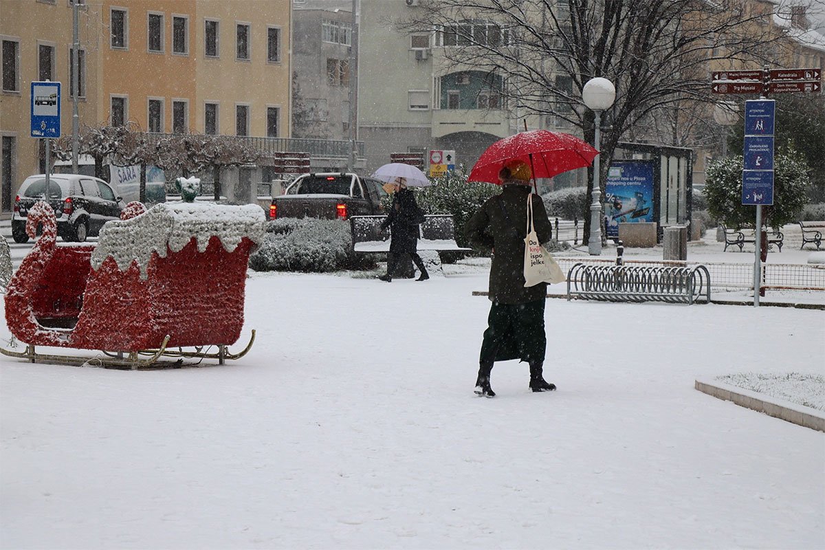 Paprene kazne u Mostaru ako se snijeg i led ne uklone