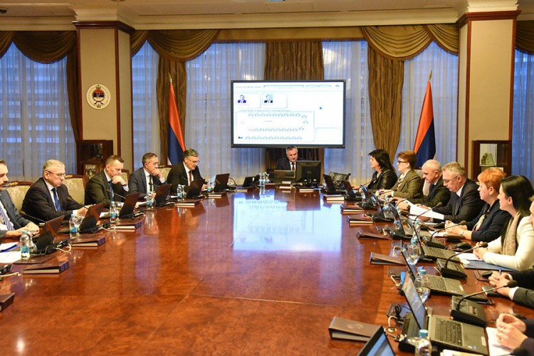 Vlada RS odobrila 895.000 KM za socijalno zbrinjavanje radnika
