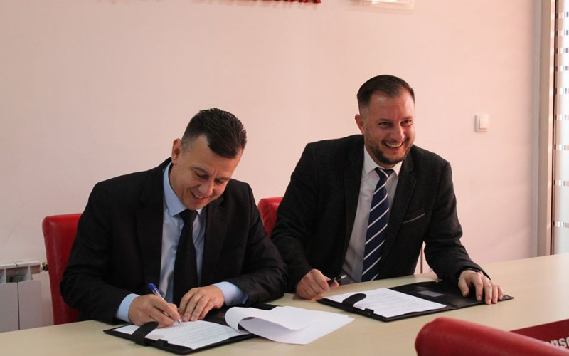 Gradski odbori SNSD i DEMOS-a potpisali koalicioni sporazum uoči lokalnih izbora /FOTO/