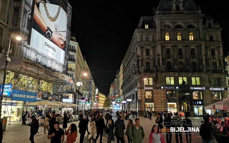 Dan zaljubljenih BEČKIM TRGOVCIMA donese 35 miliona evra