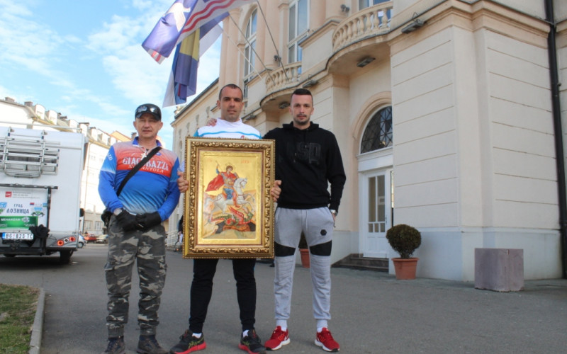 Kikanović iz Bijeljine nastavio put ka Moskvi /FOTO/
