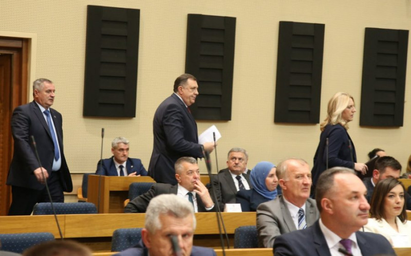 “GOODBYE BiH, WELCOME RS-EXIT” Oštar govor Dodika u Narodnoj skupštini