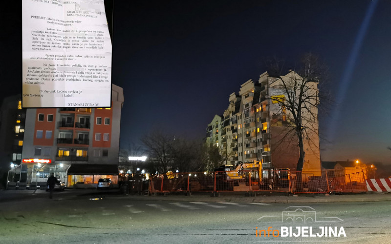 Stanari bijeljinske zgrade u strahu od vradžbina: “Komšinica baca sukrvicu, pomozite nam” /FOTO/