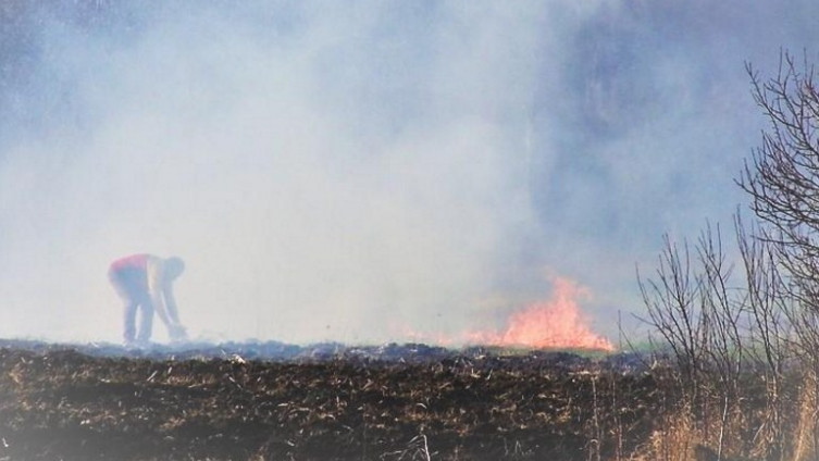 Modričanin palio njivu, vatra mu 
