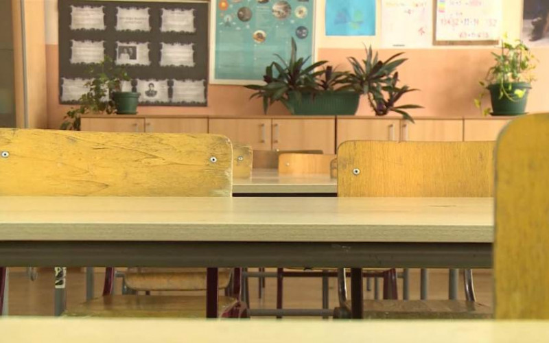 Uslovni otkaz za učiteljicu iz Bara koja je dala đacima da crtaju srpsku zastavu