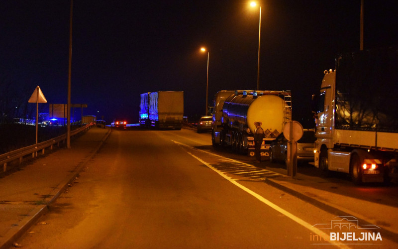 Bijeljina: Kamion pregazio biciklistu, sa teškim povredama prevezen na Urgentni /FOTO/