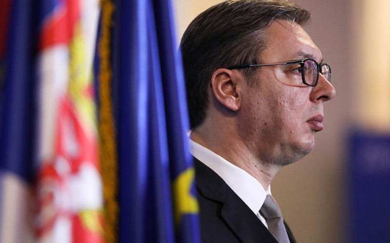 Blic: Vučić naredio zatvaranje granice ukoliko dođe do navale migranata