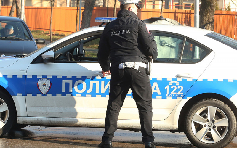 Nezgoda na putu Bijeljina - Zvornik, autom udarila muškarca