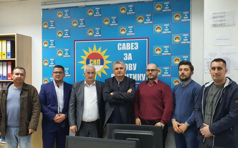 Opštinski odbor Napredne Srpske Ugljevik prešao u Savez za novu politiku /FOTO/