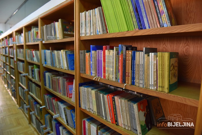 Svjetski dan knjige: Koliko Bijeljinaca je učlanjeno u biblioteku i kako ostvariti popust?