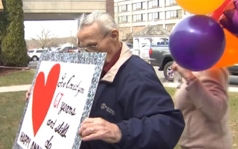 Korona virus ih razdvojio: Ovako je pokazao supruzi LJUBAV povodim 67. godišnjice braka