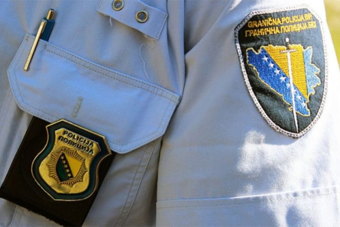 Graničar uzeo novac i pustio lica sa zaraženog područja u BiH