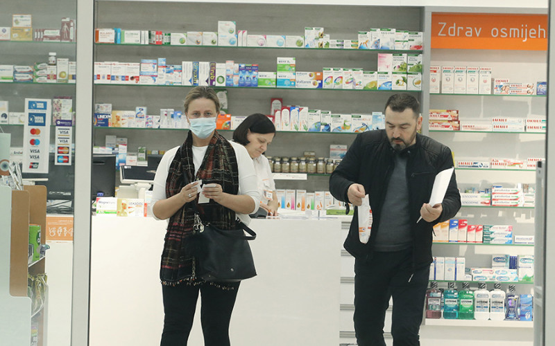 Zbog korona virusa, socijalna distanca bi mogla potrajati i više od GODINU DANA