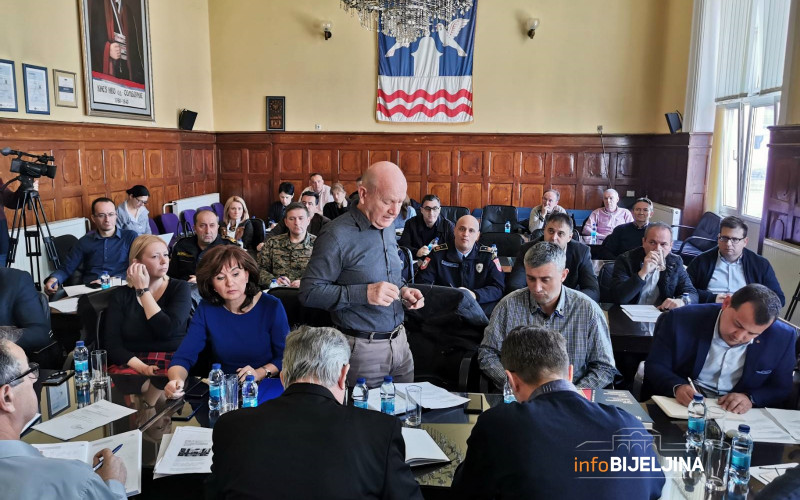 Neophodna disciplina za sprečavanje širenja epidemije