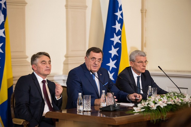 Predsjedništvo BiH uputilo zahtjev: ZATVORITI SVE GRANIČNE PRELAZE