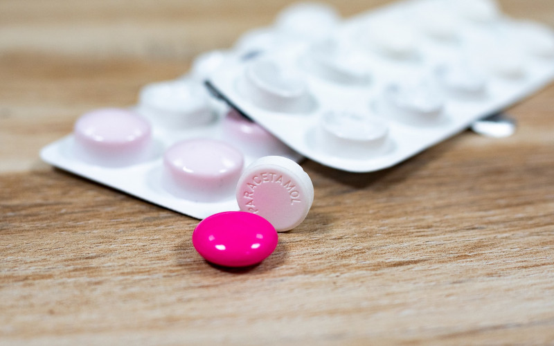 Dilema oko ublažavanje simptoma virusa korona: paracetamol ili ibuprofen?