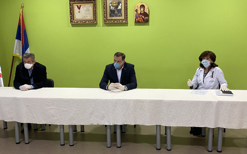 Dodik sa Lovrićevom o epidemiološkoj situaciji u Bijeljini