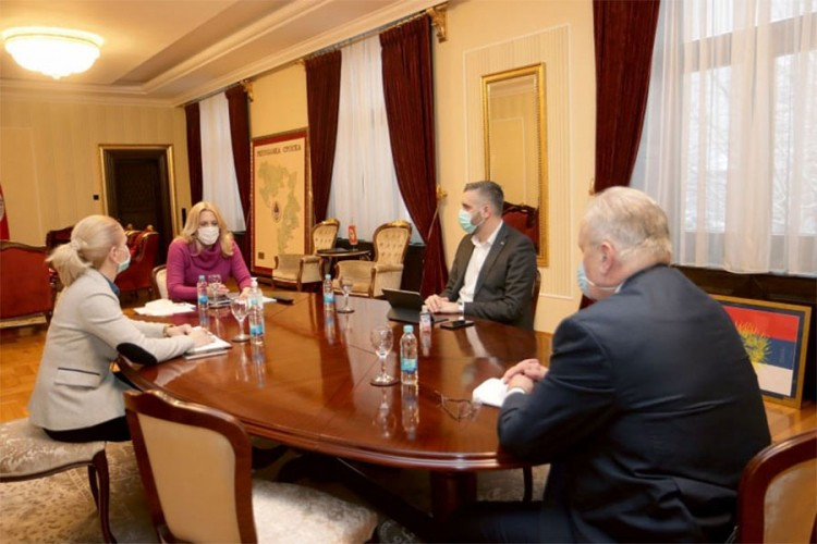 Akcenat na pronalasku rješenja za provjeru znanja učenika u RS
