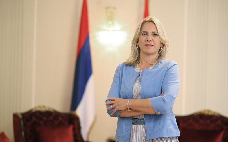 Predsjednik Srpske iz budžeta izdvojila 100.000 KM za nabavku maski penzionerima