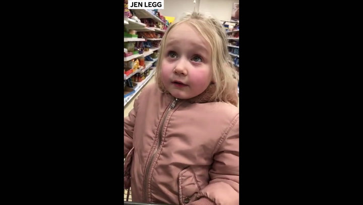Četverogodišnja djevojčica postala hit na internetu nakon što je iskritikovala panične kupce
