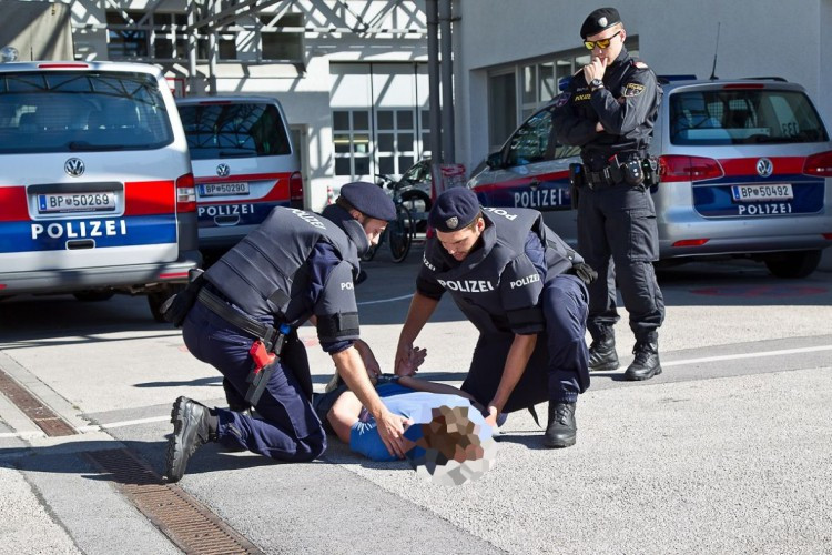 Mladić iz BiH prekršio izolaciju u Gracu pa povrijeđen pri hapšenju