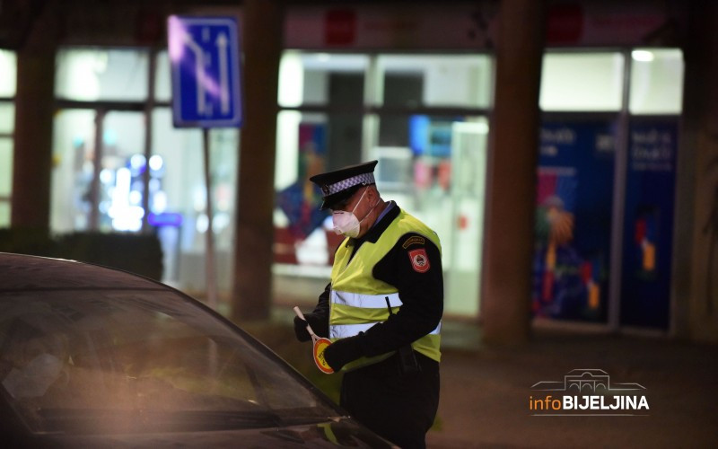 Zbog kršenja zabrane kretanja u RS kažnjeno 99 osoba