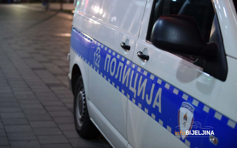 BMW-om bježao od policije, prijetio tokom hapšenja