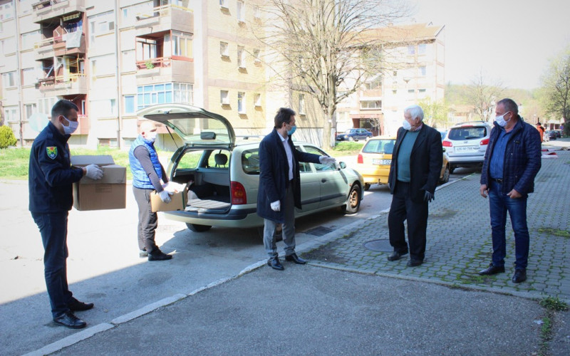 Opština Ugljevik pomaže penzionerima i socijalnim kategorijama