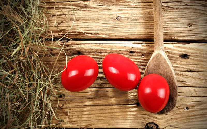 Zašto se jaja na Veliki petak farbaju u crveno?