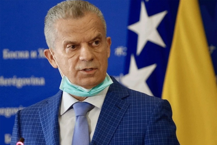 Radončić: Moguće da među migrantima ima i terorista spavača