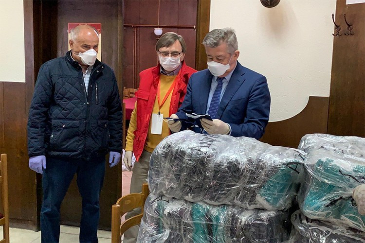 Paketi pomoći za 150 najugroženijih penzionera u Semberiji