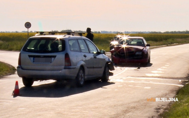 Direktan sudar na izlazu iz Bijeljine, jedno povrijeđeno
