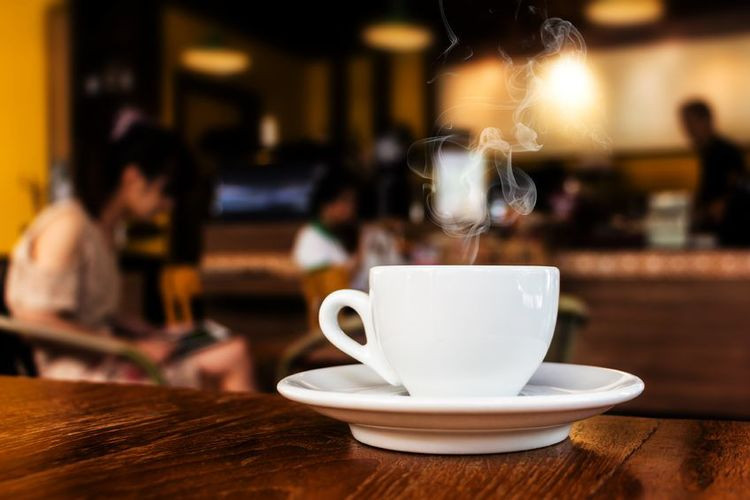 Ako žele piti pivo ili kafu u kafiću, Švajcarci će morati ostaviti lične podatke