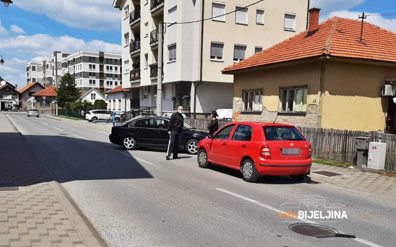 PIJANA U PO BIJELA DANA Učestvovala u nezgodi pa odvedena na triježnjenje