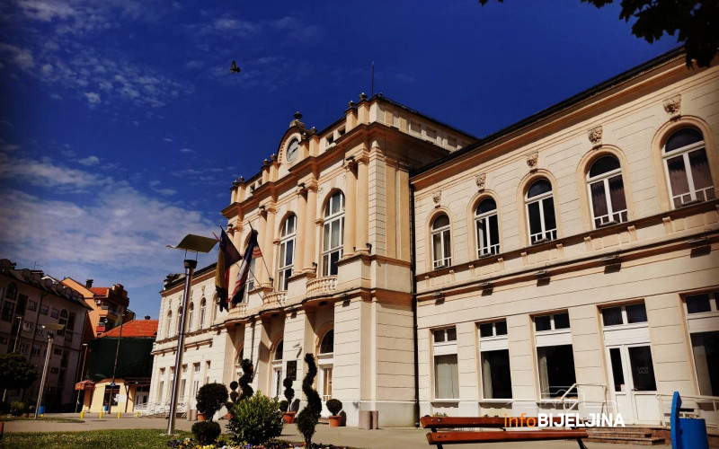 Bijeljina: Dozvoljen rad ugostiteljima, zanatlijama, stomatolozima...