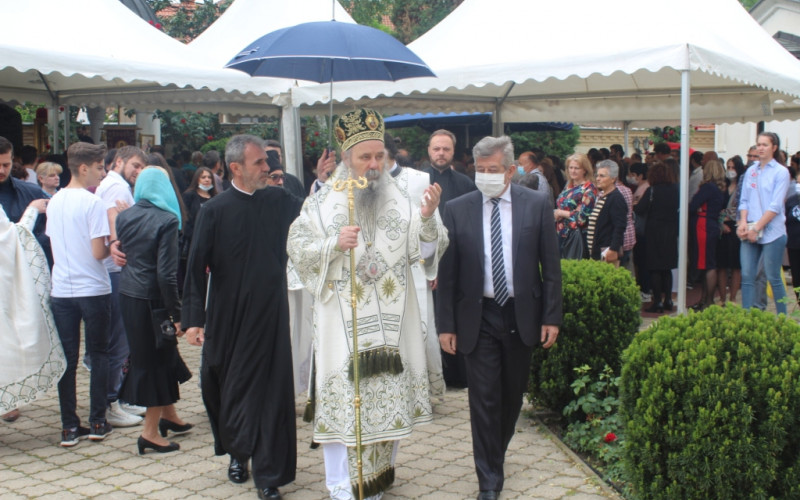 Mićić kum slave Manastira Sveti Vasilije Ostroški /FOTO/