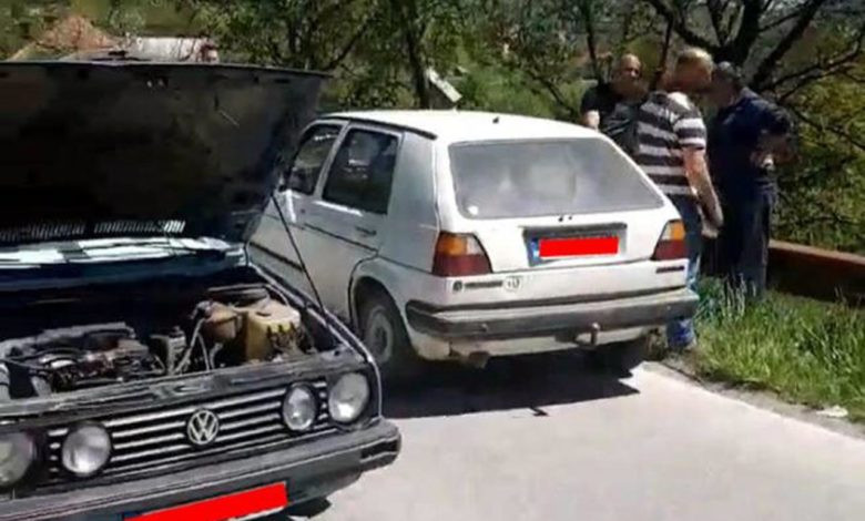 Blokada puta kod Andrijevice zbog privođenja vladike Joanikija, intervenisala policija