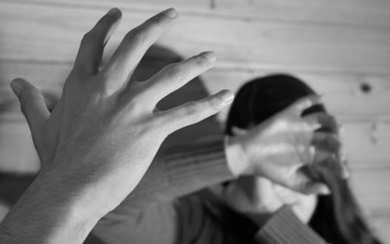 Djevojku tuklo šest maloljetnika: Dječak koji je zaljubljen u nju predvodio napad zbog LJUBOMORE