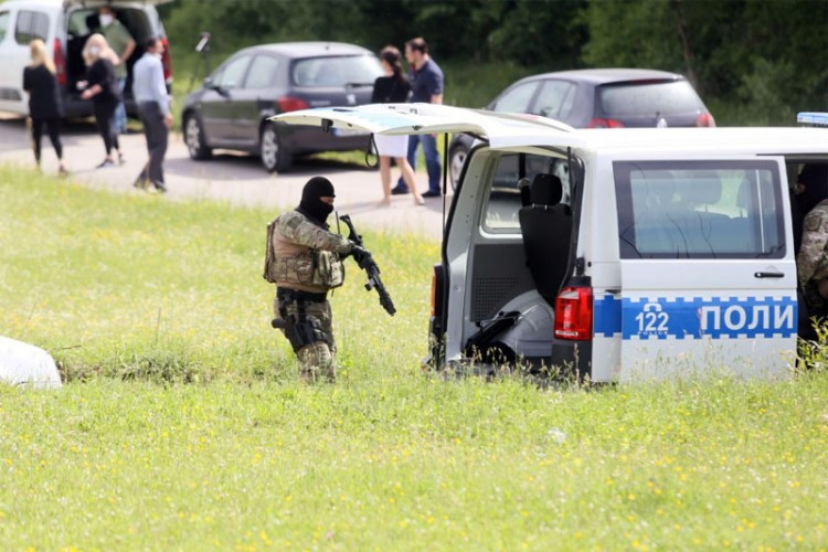 MUP raspisao potragu za osobom koja se dovodi u vezu sa ubistvom Ćuluma