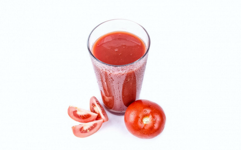 Sok od paradajza: 9 razloga da ga pijemo