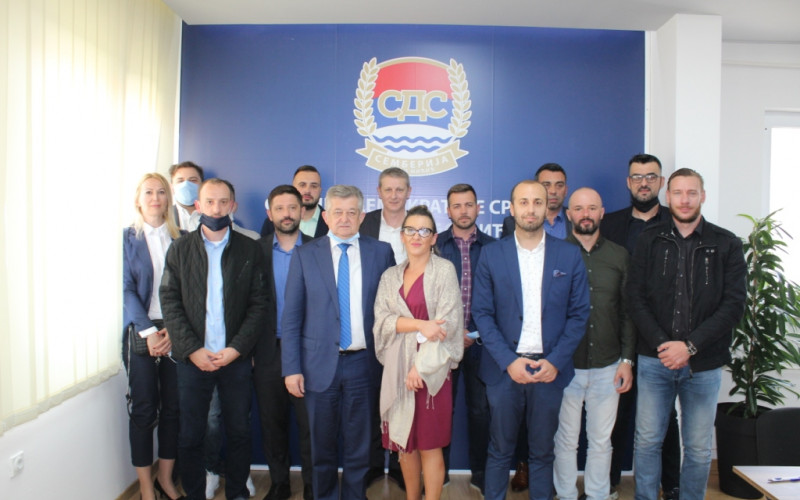 SDS SEMBERIJA Mićić organizovao prijem za nove članove /FOTO/