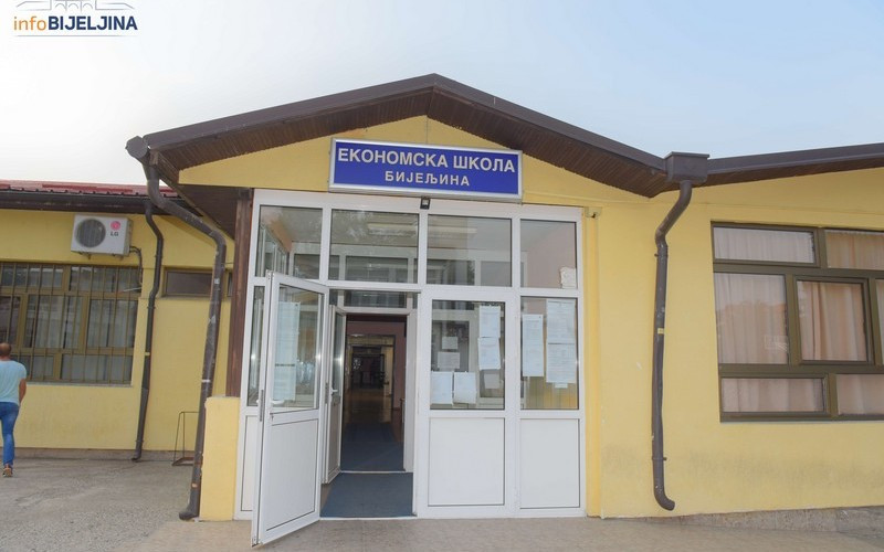 Raspisan konkurs za upis učenika u srednje škole u Srpskoj