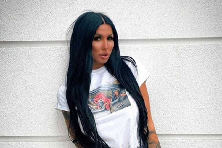 Poslije hapšenja Tijane Ajfon djevojke masovno brišu slike s njom