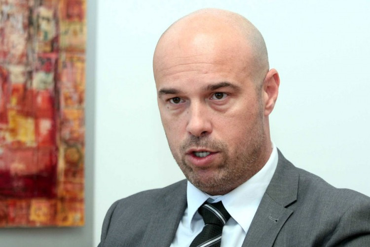 Tegeltija: Prijećeno Tadićevoj i njenom sinu
